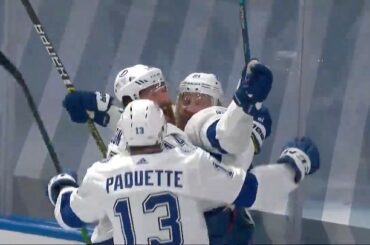 Steven Stamkos ne jouera peut-être pas ce soir, mais son moment audacieux dans le troisième match ne sera pas ...