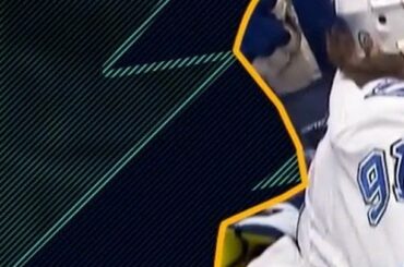 L'offensive @TBLightning frappe à nouveau, marquant cinq buts pour gagner le troisième match! #Stan ...