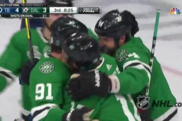 C'est juste que Joe Pavelski (@ jpav8) vient jouer ce soir. #Coupe Stanley

: ...
