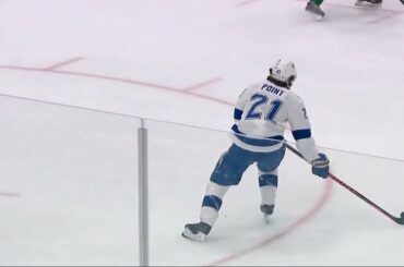 La ventilation du GWG.

@ nikitakucherov86 Brayden Point gloire #StanleyCup ...