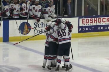 @_jakesanderson, apprenez à connaître le nom de ce défenseur.

Attrapez le #NHLDraft 2020 ...