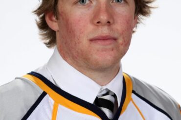 Avant la barbe! Obtenez un aperçu du projet de profil de Ryan Ellis.

Attrapez le #NHLD 2020 ...