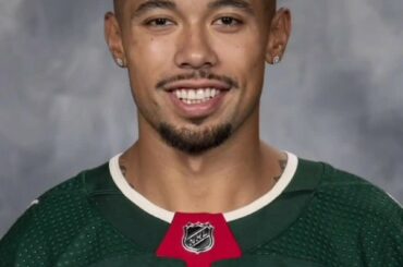 Glowed Up @ matt.dumba

Assistez au #NHLDraft 2020 demain soir à 7 HE sur @NHLo ...