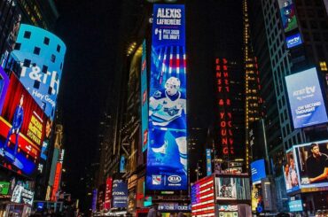 Broadway se prépare #NHLDraft

(@nyrangers) ...