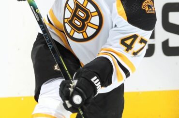 Chers fans de @stlouisblues,

Rencontrez Torey Krug (@krugtorey). #NHLFreeAgency ...