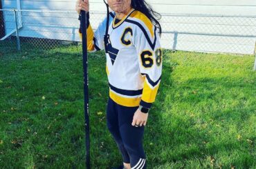 Brianna Jagr Decker #HockeyHalloween

(@ bdecker1814) ...