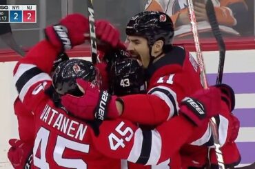 Après 13 mois de lutte contre le cancer, Brian Boyle a marqué un but à domicile sur #Hockey ...