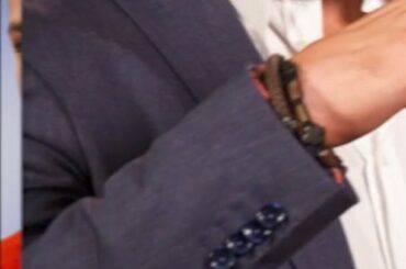 Deux communautés partageant le même amour pour le hockey. #HockeyIsForEveryone

Apprendre encore plus ...