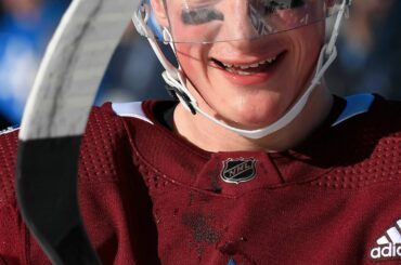 BIENVENUE AU LAC TAHOE

#NHLOutdoors les 20 et 21 février ...