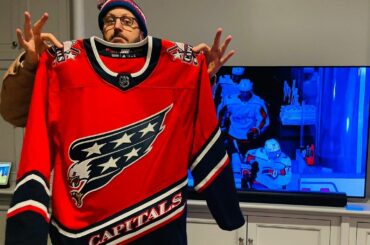 Courage, Roger Bennett. #ReverseRetro

@Capitals vs @penguins à 12 HE sur @nbc ...