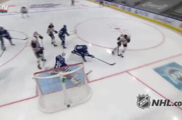 Et ce sera le premier de Leon Draisaitl (@ drat_29) de la saison 2020-21. #WNH

: ...