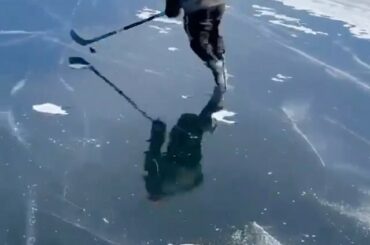 Voilà ce qu'est #NHLOutdoors!  (@ elev802_vt, @ronnydimasi) ...