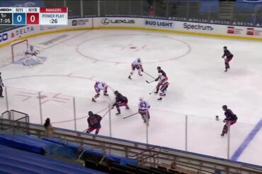 Semyon Varlamov va 30/30 pour ramasser le blanchissage @pepsi ...