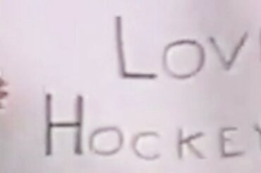 Retour au 27 septembre 1991, le tout premier jeu #NHLOutdoors a été joué à ...