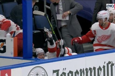 "Ça va être un mème à coup sûr."  - Bobby Ryan ...