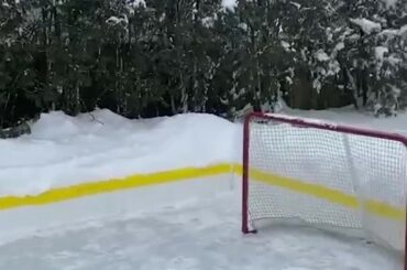 Attendez-le ... #NHLOutdoors les 20 et 21 février sur @NHLonNBCSports et @Sport ...