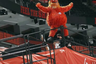SUR LA CORDE SUPÉRIEURE @grittynhl ...