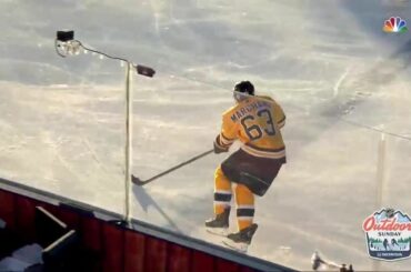 Il fait froid là-bas mais les pâtes sont chaudes!  #NHLOutdoors: @nhlonnbcsports: @sports ...