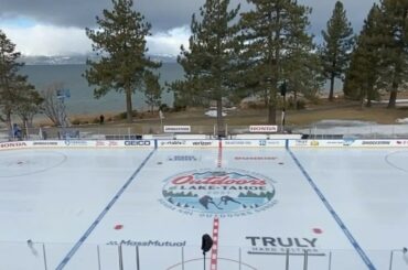 La patinoire est réglée.  #NHLOutdoors @vegasgoldenknights contre @coloradoavalanche sur ...