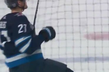 Clignez des yeux et vous avez peut-être manqué que Nikolaj Ehlers (@ ehlers27) déchire.  #NHLonSN: @ ...