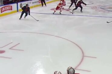 D'accord, nous ne sommes pas en colère ... mais comment Connor McDavid (@ mcdavid97) le fait-il paraître eff ...