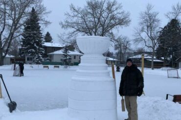 Maintenant, c'est une coupe Stanley.  #NHLOutdoors commence demain à 3 HE sur @NHLonNBCSp ...