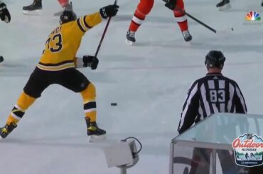 Explosion de Charlie McAvoy (@ cmcavoy25)!  #NHLOutdoors: @nhlonnbcsports: @s ...