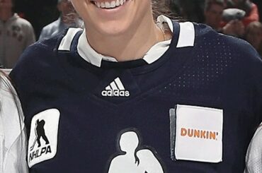 Découvrez toute l'action de @hilaryknight et du @pwhpa ce dimanche à 7 HE sur @n ...