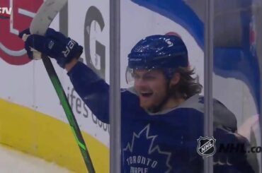 But égalisateur et but gagnant pour @williamnylander! ...