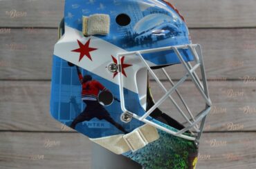 Juste un masque irréel que @ maddie_rooney35 portera.  Attrapez le @pwhpa en action ...