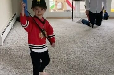 OK avec le celly de la gaine d'épée.  #NHLFanSkills (@ frankkeane27) ...