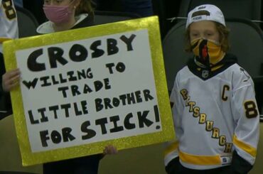Ah, l'amour des frères et sœurs.  (@nhlonnbcsports) ...