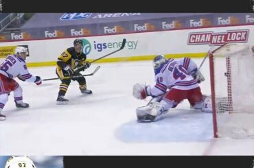 1) Sidney Crosby divise le D 2) @ radekfaksa12's backhander 3) @mattiasjanmark ...