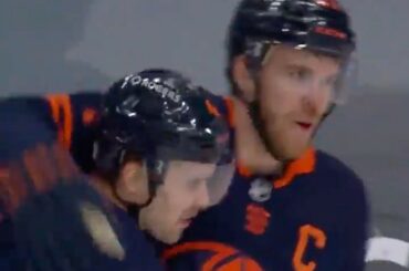 Connor McDavid (@ mcdavid97) a appelé le jeu ....