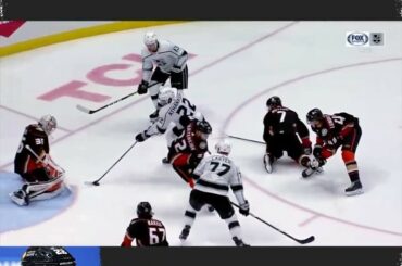 1) Andreas Athanasiou dés le D 2) @ timstuetzle8 trouve le fond des filets 3 ...