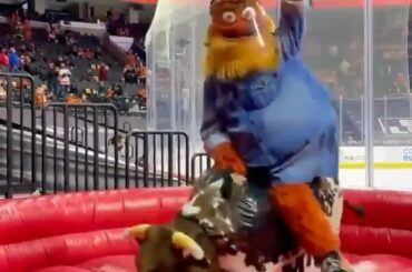 Giddy up, @grittynhl.  (@philadelphiaflyers) ...