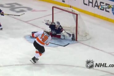 Pas un peu exagéré pour dire que c'était une GRANDE sauvegarde.  : @nhlonnbcsports #WNH ...