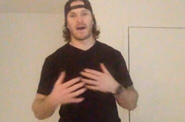 Sauts accroupis et anecdotes avec Kevan Miller et Brad Marchand?  Inscrivez-nous.  Faites-y ...