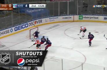 En plus de TOUT ce qui s'est passé ce soir pour les @nyrangers, Alexandar Georgi ...