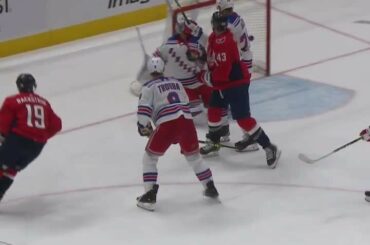 N ° 2 dans le jeu pour @tomwilson et il a fallu la série main-œil.  : @nhlonnbcsp ...
