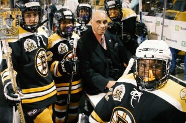 Le prix Willie O'Ree Community Hero, présenté par @massmutual, reconnaît et ...