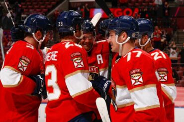 Six victoires consécutives.  Première place dans la Ligue nationale de hockey.  Ces @flapanthers un ...