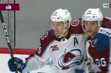 Nathan MacKinnon (@ mackinnon29) pause?  Oublie ça....