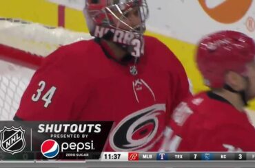 Premier match de retour depuis janvier et Petr Mrazek (@ pmraza34) décroche un blanchissage @pepsi ...