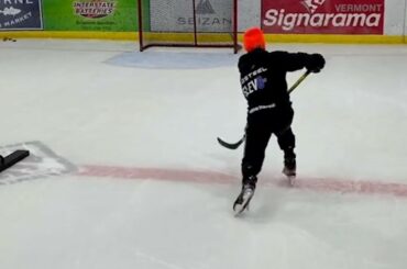 Prendre.  Ton.  Coin.  #NHLFanSkills ...