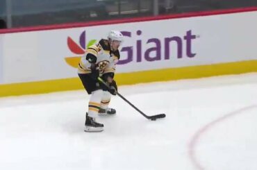 Brad Marchand (@ bmarch63) est à un autre niveau en ce moment ......