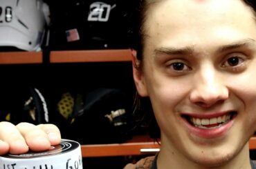 "Vous rêvez simplement de votre premier but dans la LNH."  @canes star @ssebastianaho ...