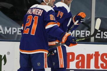 Les nouveaux gars sont là pour les @ny_islanders! ...