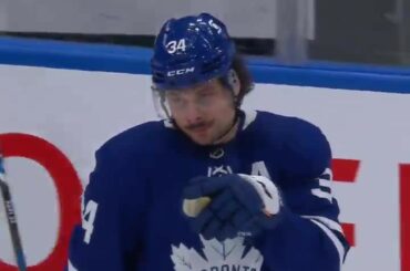 Un autre jeu, un autre objectif de @austonmatthews ...