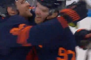 100 points.  53 jeux.  Souvenez-vous de ce jour, Connor McDavid (@ mcdavid97) ...